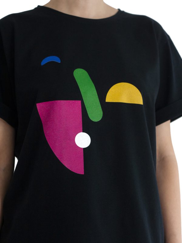 Tricou negru Rune detaliu print